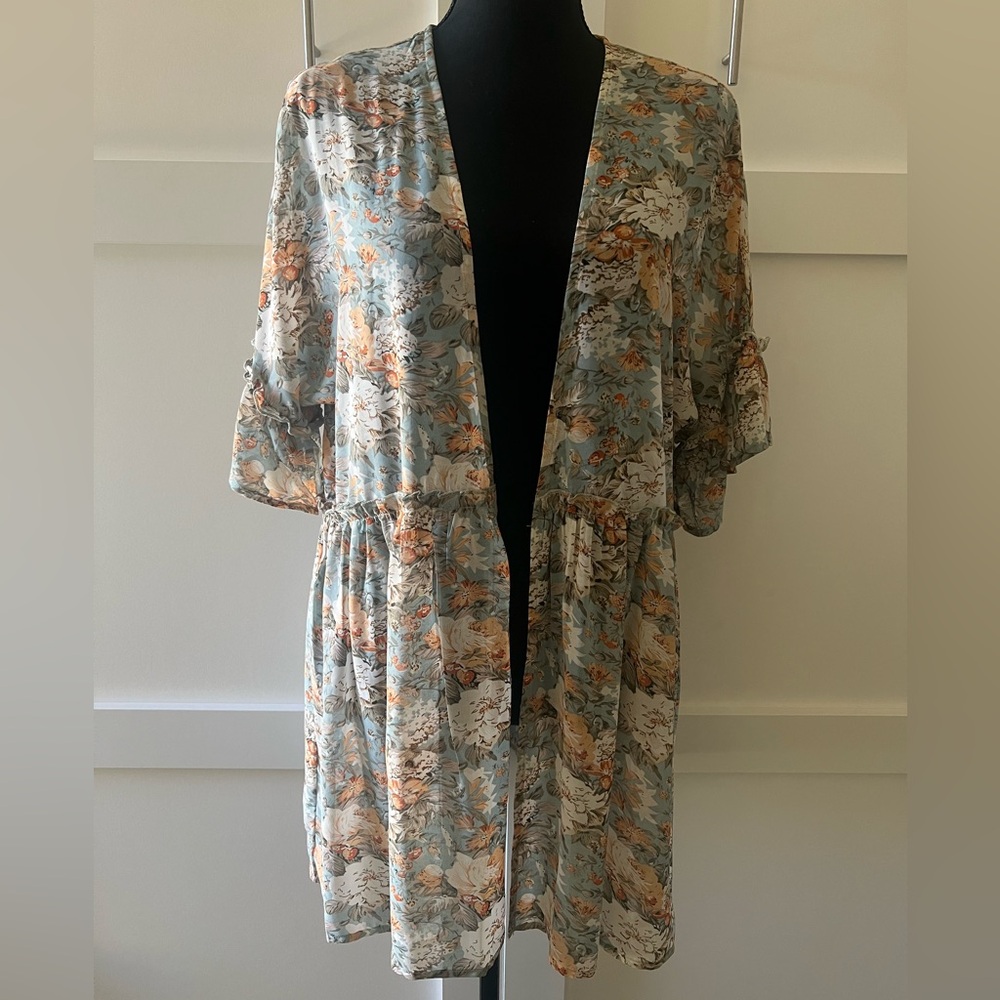 Hayden Floral Ruffle Kimono Size S/M*
